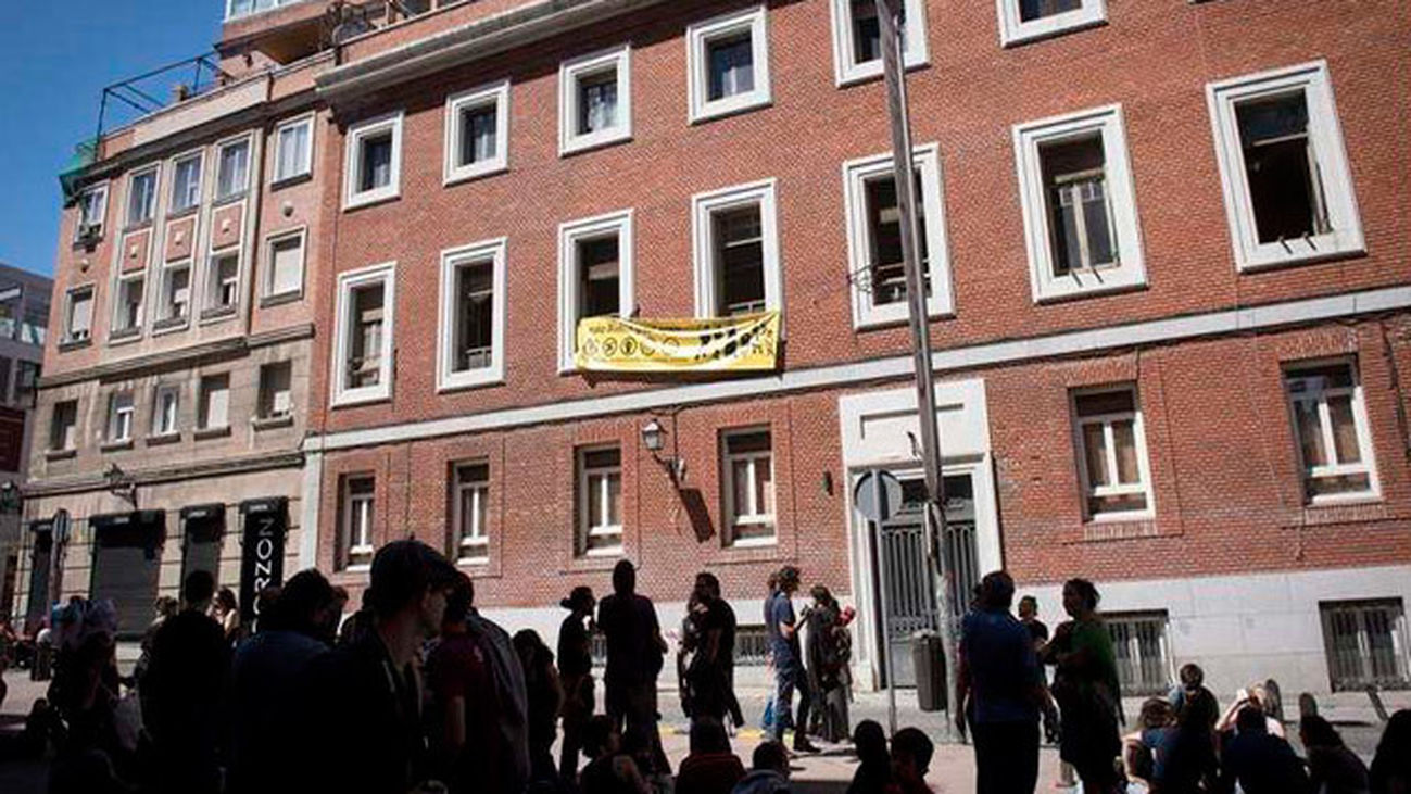 La Policía identifica a dos diputados de Podemos por coacciones en una okupación