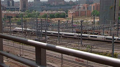 Adif instalará pantallas antirruido en las vías de Pacífico, según los vecinos