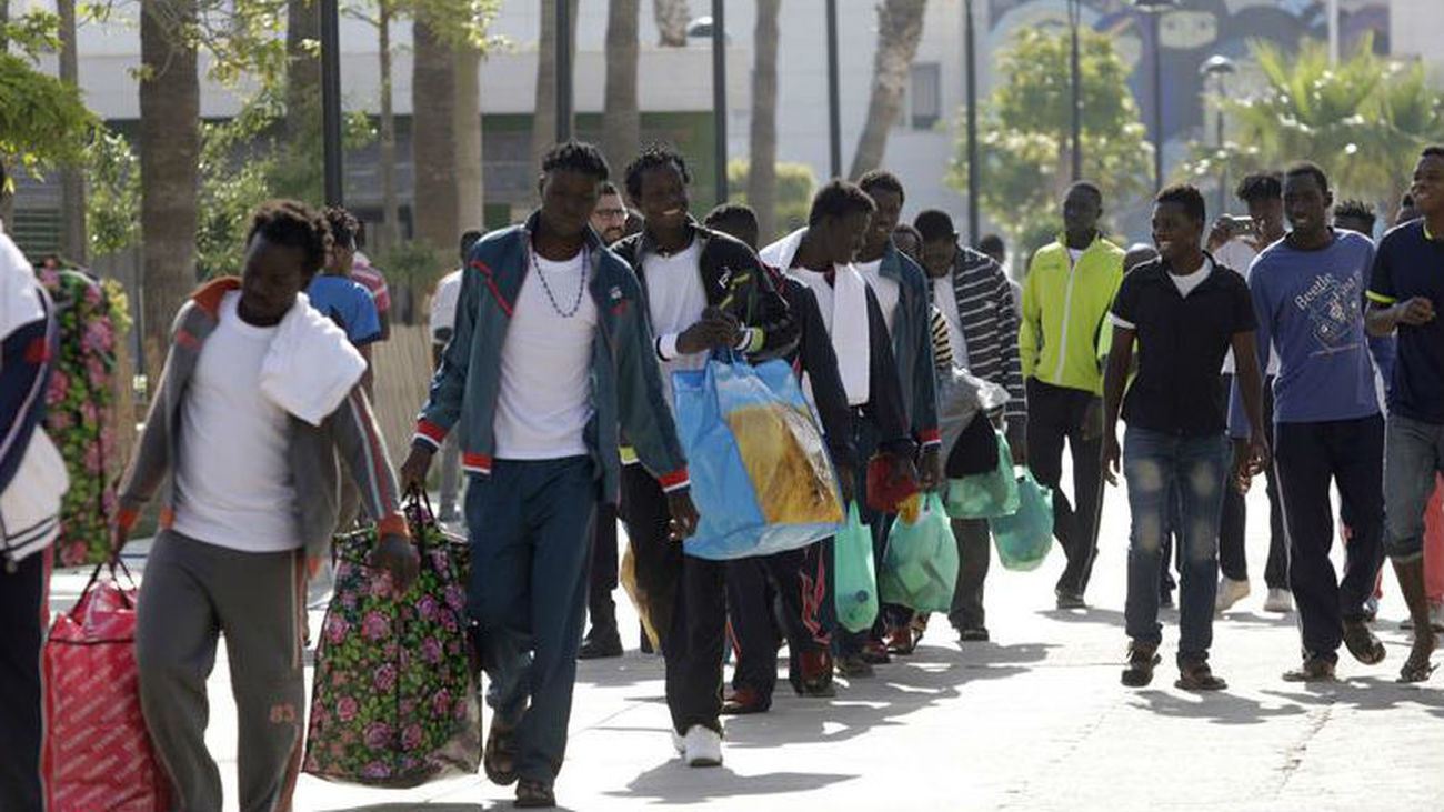 Inmigrantes que han saltado la valla de Melilla