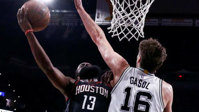 Victoria de los Spurs en la prórroga, que acaricia la final del Oeste