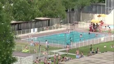 Dieciséis piscinas municipales abren este sábado y mantienen los precios de 2016