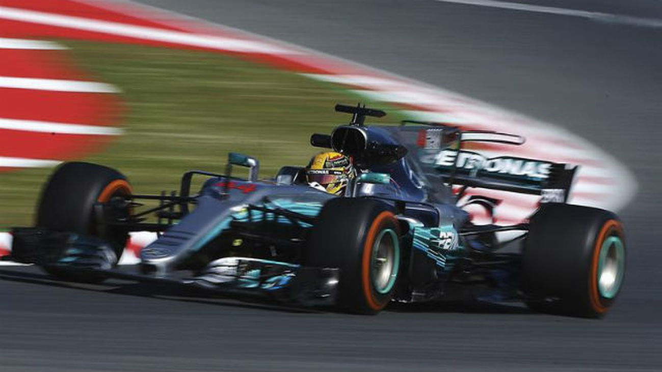 GP España: Mercedes supera a Ferrari en los libres