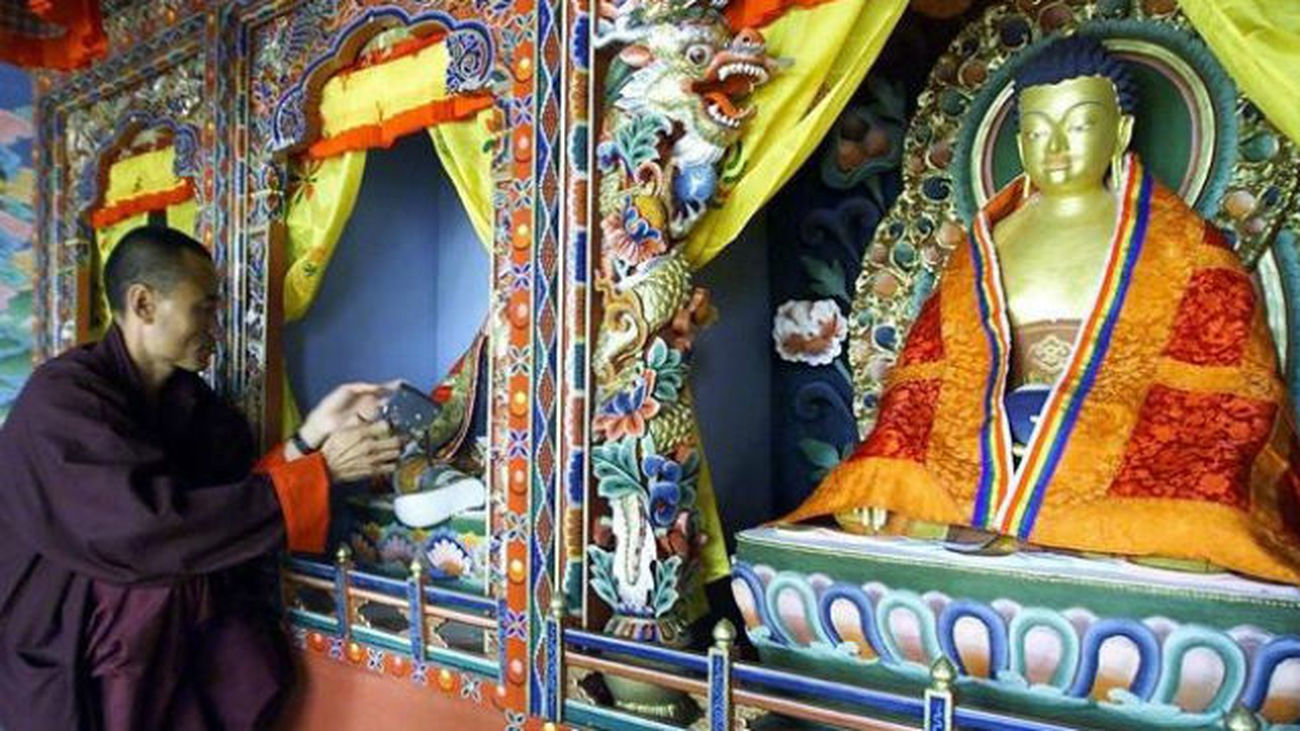 Más de 1.500 budistas chinos celebrarán mañana en Usera el nacimiento de Buda