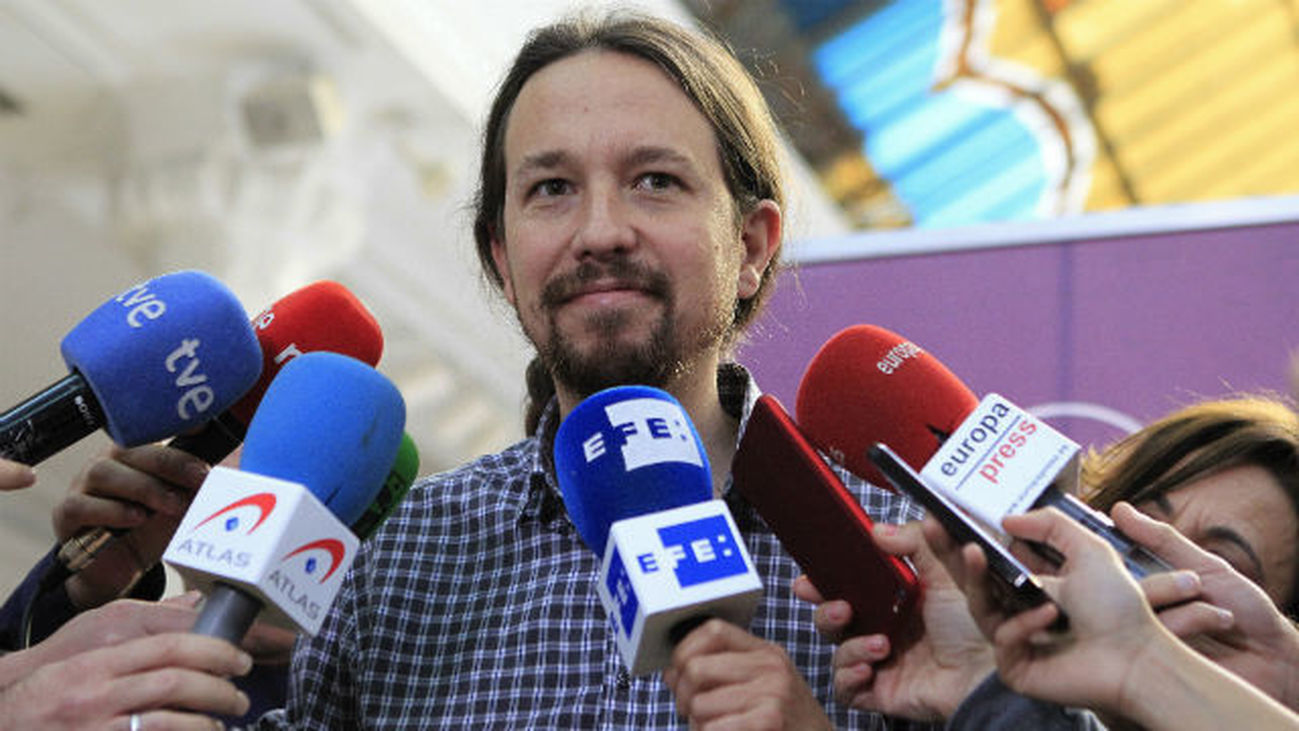 Iglesias garantiza a Sánchez el apoyo de Podemos si presenta una moción de censura