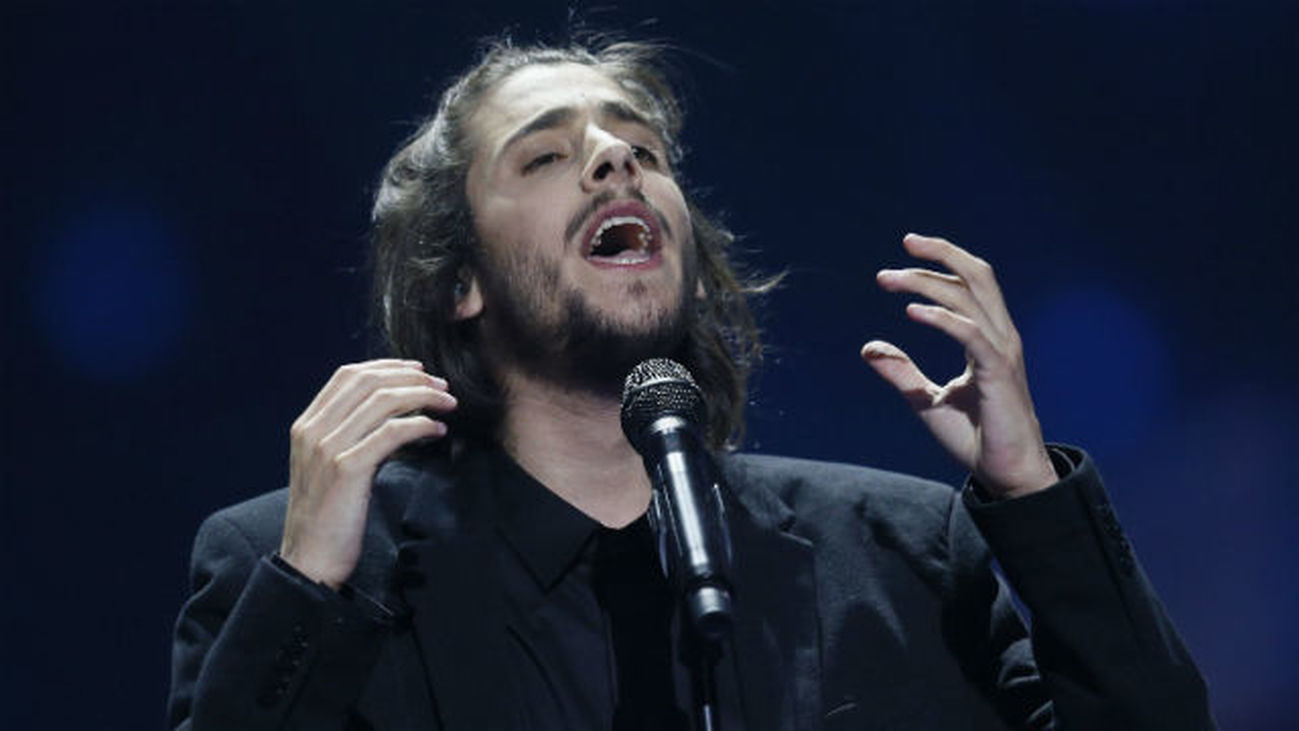 Salvador Sobral sigue en evolución "muy favorable"