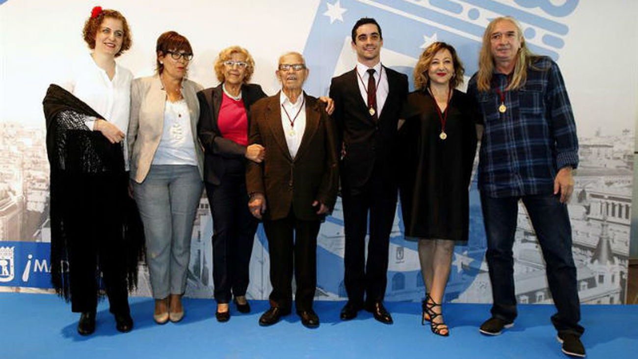 Carmena pone en valor los "milagros" de las personas corrientes