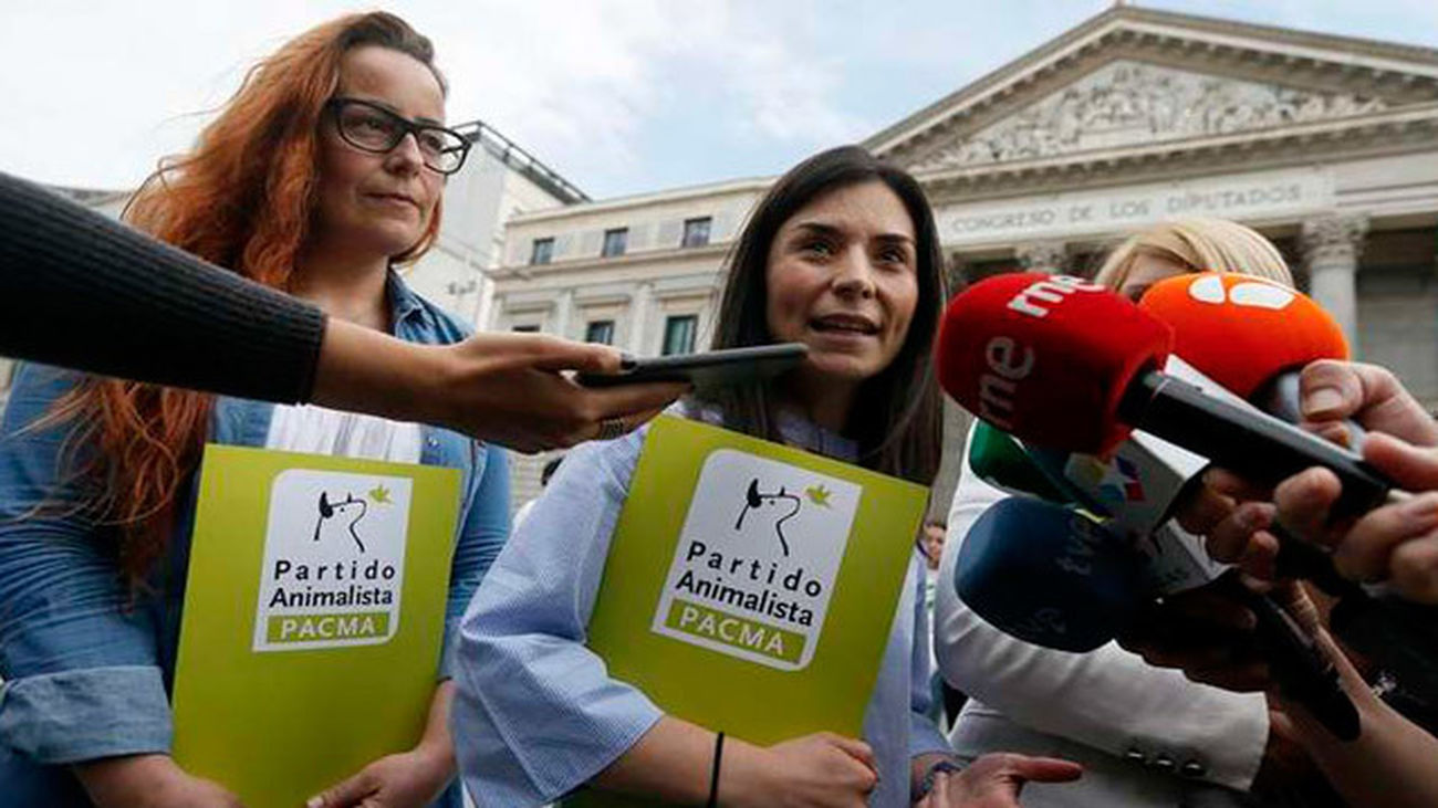 El Partido Animalista presenta la "Ley Cero: tauromaquia cero, circos cero, sacrificio cero"