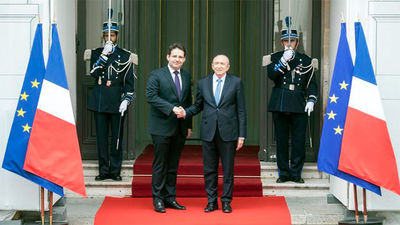 Tres ministros de Estado y once mujeres en el nuevo Gobierno de Macron