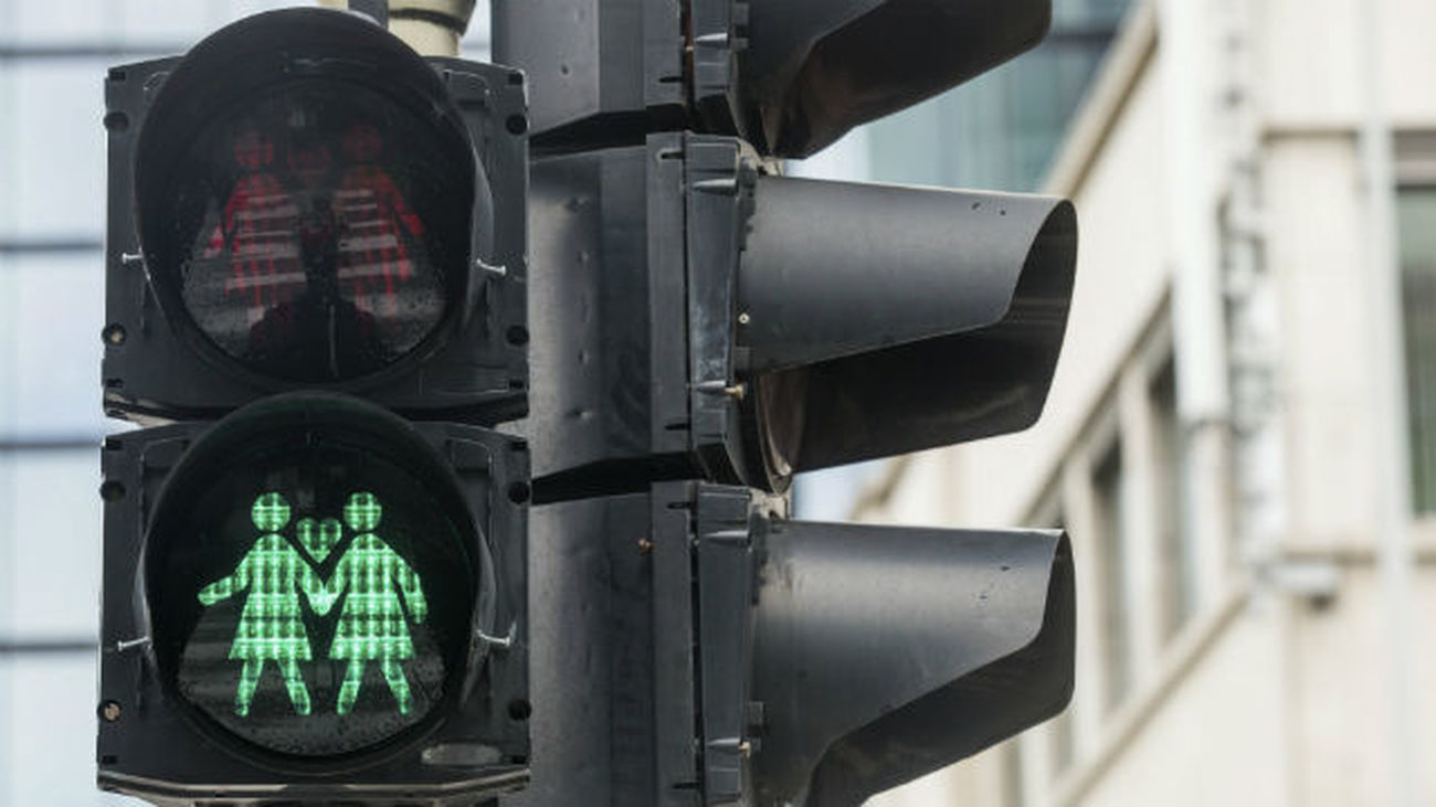 El Primer ministro belga celebra la "libertad de amar" en el desfile de Orgullo Gay