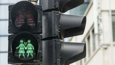 El Primer ministro belga celebra la "libertad de amar" en el desfile del Orgullo Gay