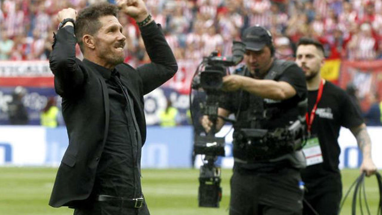Simeone: "Sí, me voy a quedar. Este club tiene futuro"
