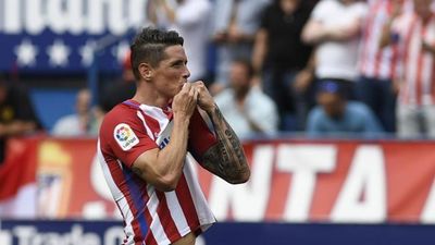 3-1. Torres honra al Calderón