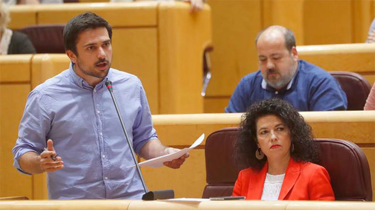 Espinar pide a Rajoy que se vaya "a su casa" por la corrupción