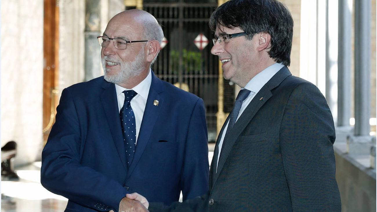Puigdemont dice a Maza que es un error judicializar el proceso soberanista