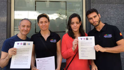 Piden a Cifuentes protección a las víctimas de violencia en parejas homosexuales