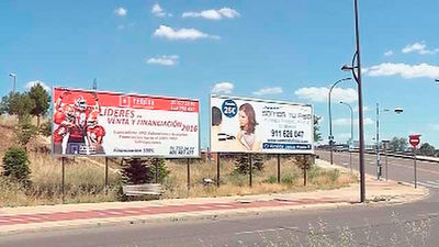 Las vallas publicitarias "piratas" crecen sin control en Getafe