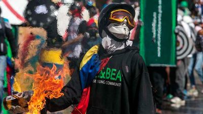 Al menos 36 heridos, entre ellos un diputado, en la marcha opositora en Caracas