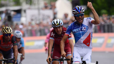 Giro: Pinot se adjudica la penúltima etapa