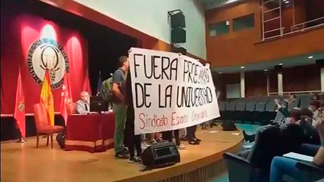 Falangistas irrumpen en un acto de la UC3M en Getafe al grito de 'Fuera proetarras'