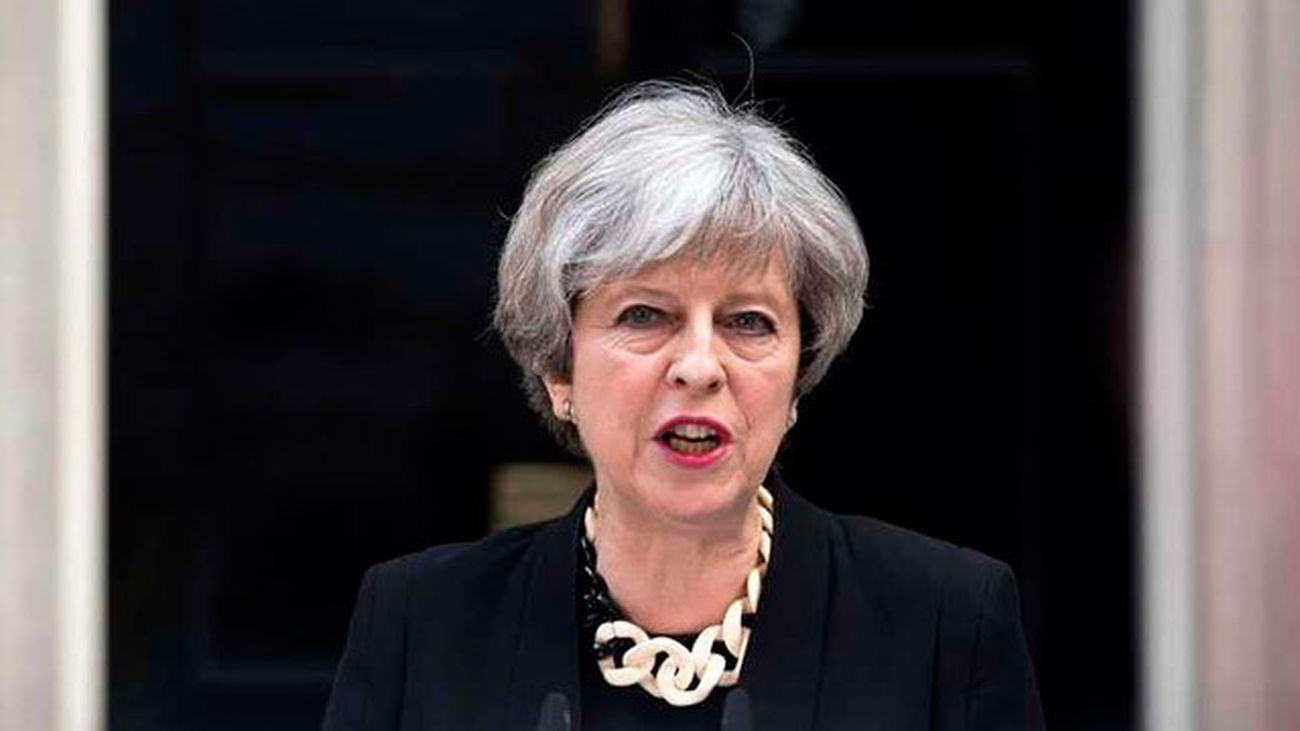 May defiende reformas legales para luchar contra el extremismo islámico