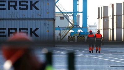 Los estibadores protagonizan una tercera jornada de paros en los puertos