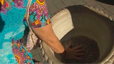 Fiestas de San Antonio, con la panes y alfileres