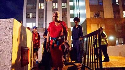 Caos y confusión en el realojo de los residentes en cuatro torres de Londres