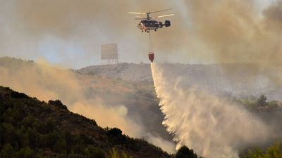 El fuego en la Sierra de la Calderona en Valencia ha quermado ya 1.200 hectáreas