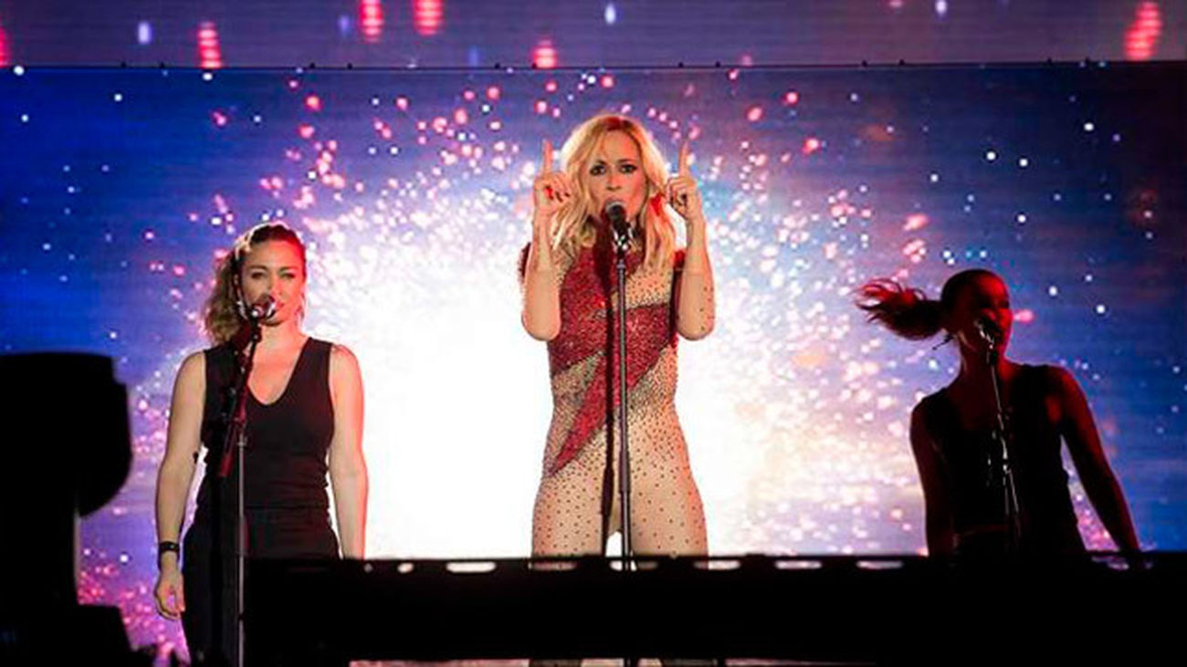 Seis horas de música y orgullo que revolucionaron la Puerta de Alcalá