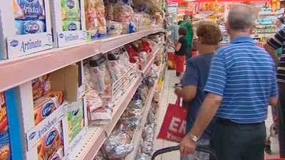 La confianza del consumidor sube cuatro décimas  en junio