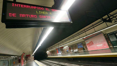 Vuelos cancelados, inundaciones y grandes retenciones en Madrid por la tormenta