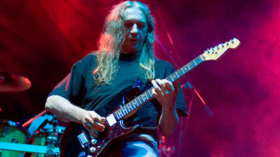 Rosendo hace vibrar a sus fans en las 'Noches del Botánico'