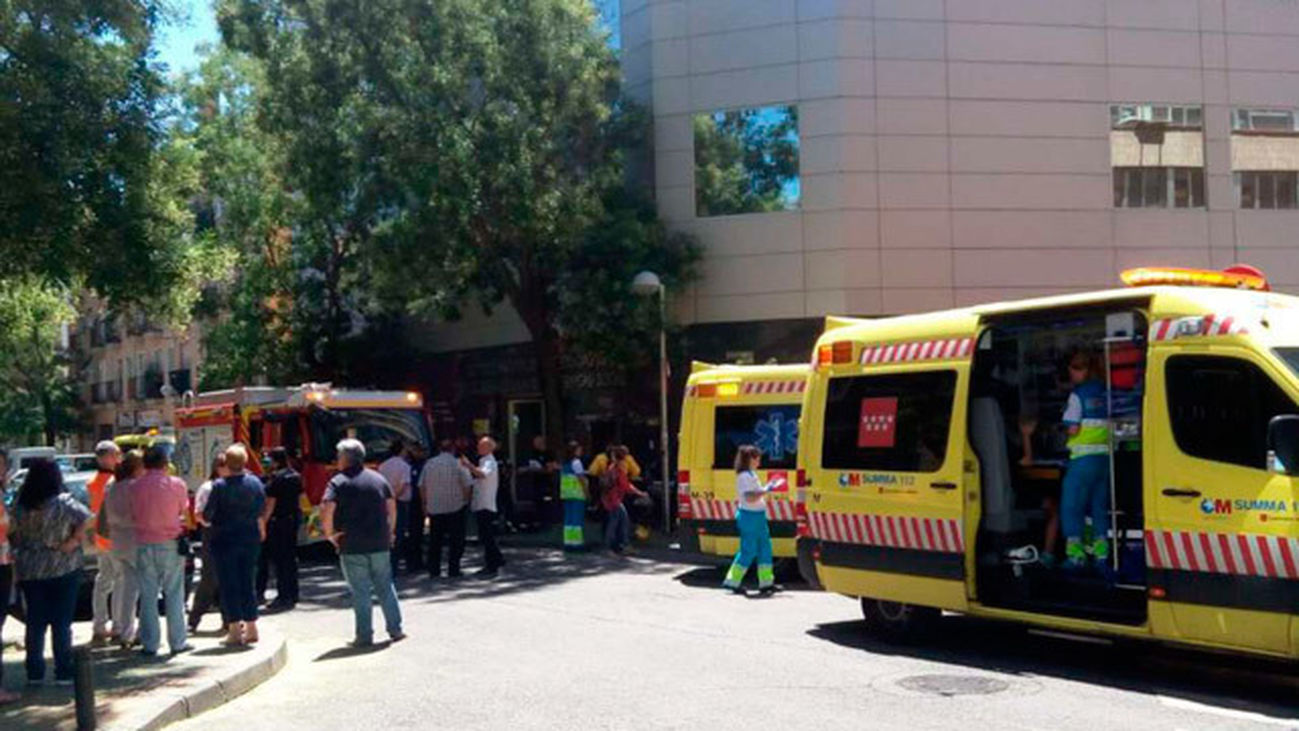 Doce intoxicados por inhalar un gas irritante en Carabanchel