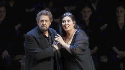 Plácido Domingo celebra sus 3.900 funciones con un "Macbeth" sobrecogedor