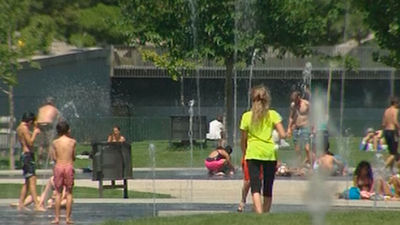 Cómo protegerse y prevenir los dañinos efectos en la salud de la ola de calor