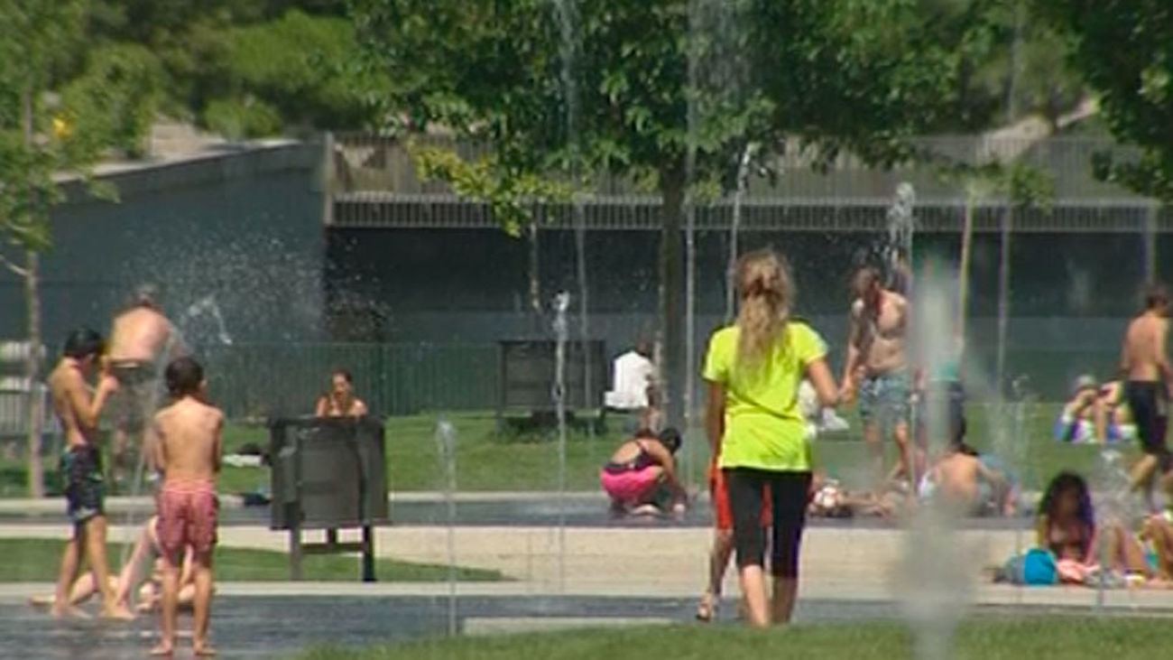 Cómo protegerse y prevenir los dañinos efectos en la salud de la ola de calor