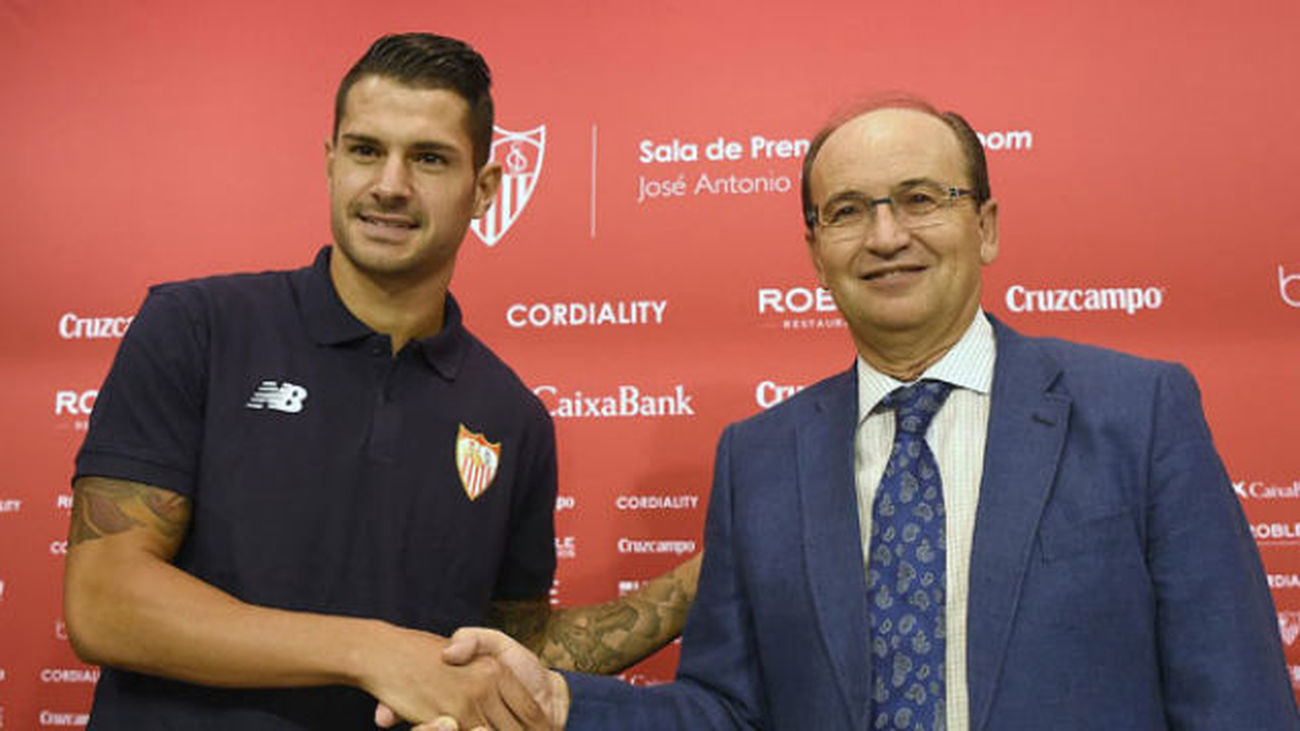 El Sevilla anuncia acciones legales por el 'caso Vitolo'