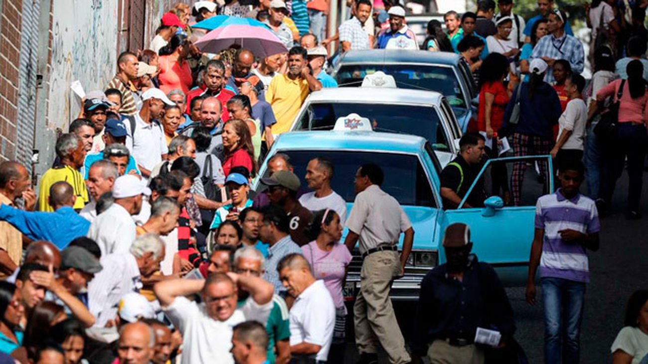 La oposición venezolana afirma que participación en referendo supera lo esperado