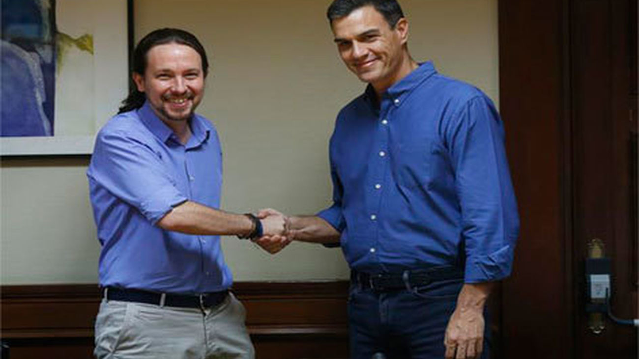 Iglesias apoya a Sánchez para abrir una comisión de diálogo sobre Cataluña