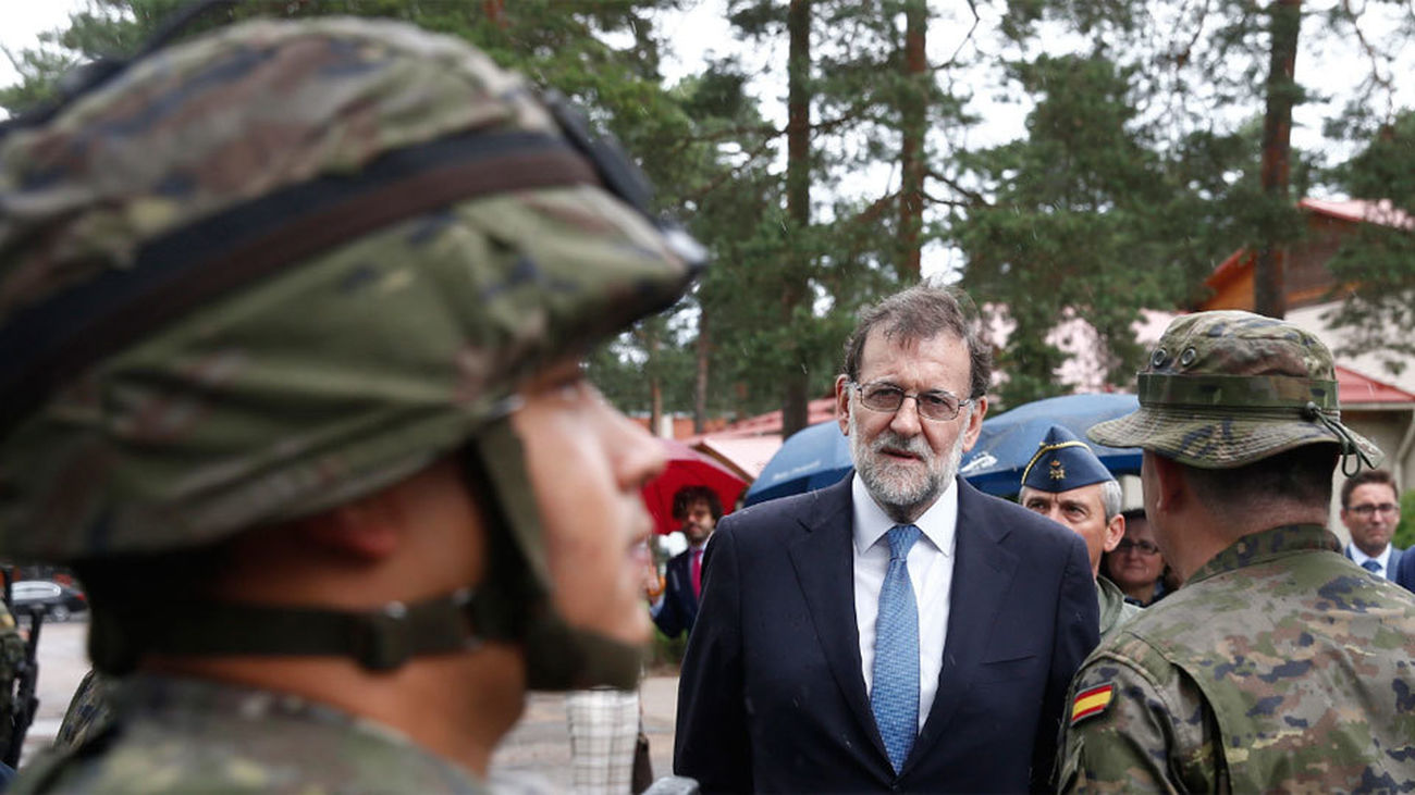 Mariano Rajoy visita a las tropas españolas desplegadas en Letonia