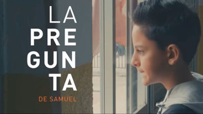 Un niño gitano pregunta al ministro de Educación sobre la historia de su pueblo