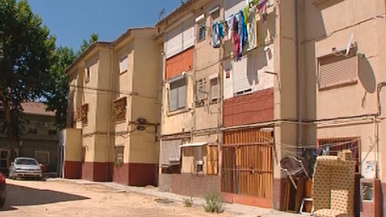 Madrid aprueba un plan para que la colonia de Villaverde acceda a ayudas