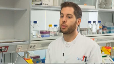 Beca de la Caixa a un joven científico de Alcobendas para investigar sobre el cáncer