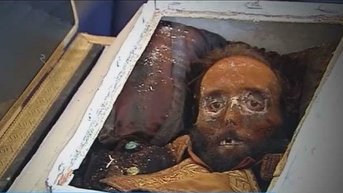 Exhumación: El quién y la causa de la muerte