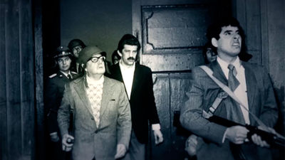 El lector de huesos: El caso Salvador Allende (T2)