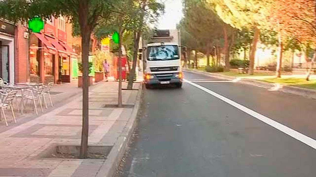 Obras para implantar el carril bus en la avenida de San Luis