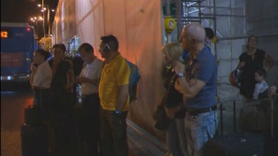 Numerosos afectados en los traslados al aeropuerto por la huelga del taxi