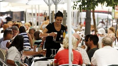 El Ayuntamiento destaca el récord de turistas de Madrid en agosto: 706.159