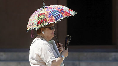 Recomendaciones para protegerse del calor extremo este fin de semana en Madrid