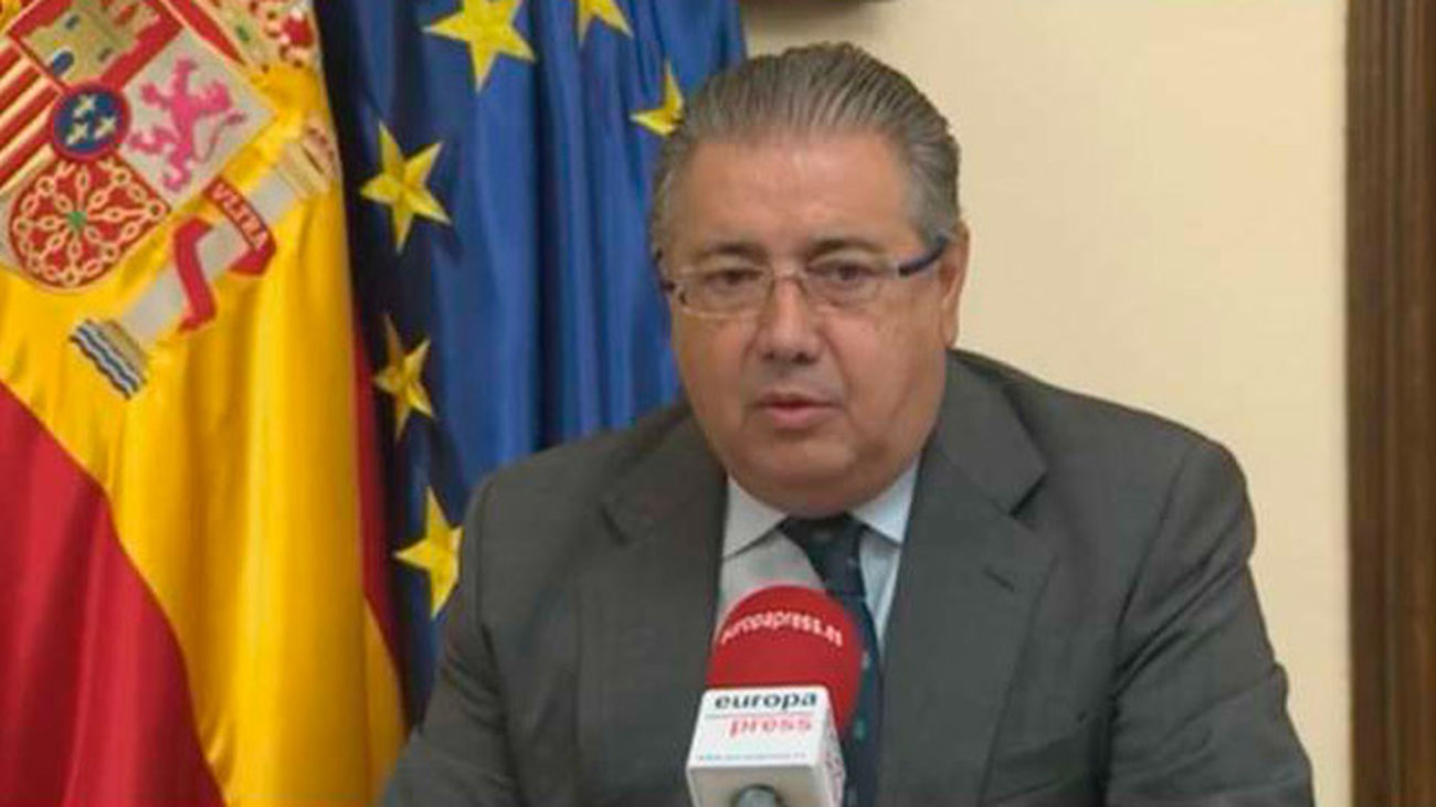 Zoido defiende a la Guardia Civil tras la denuncia de la Generalitat